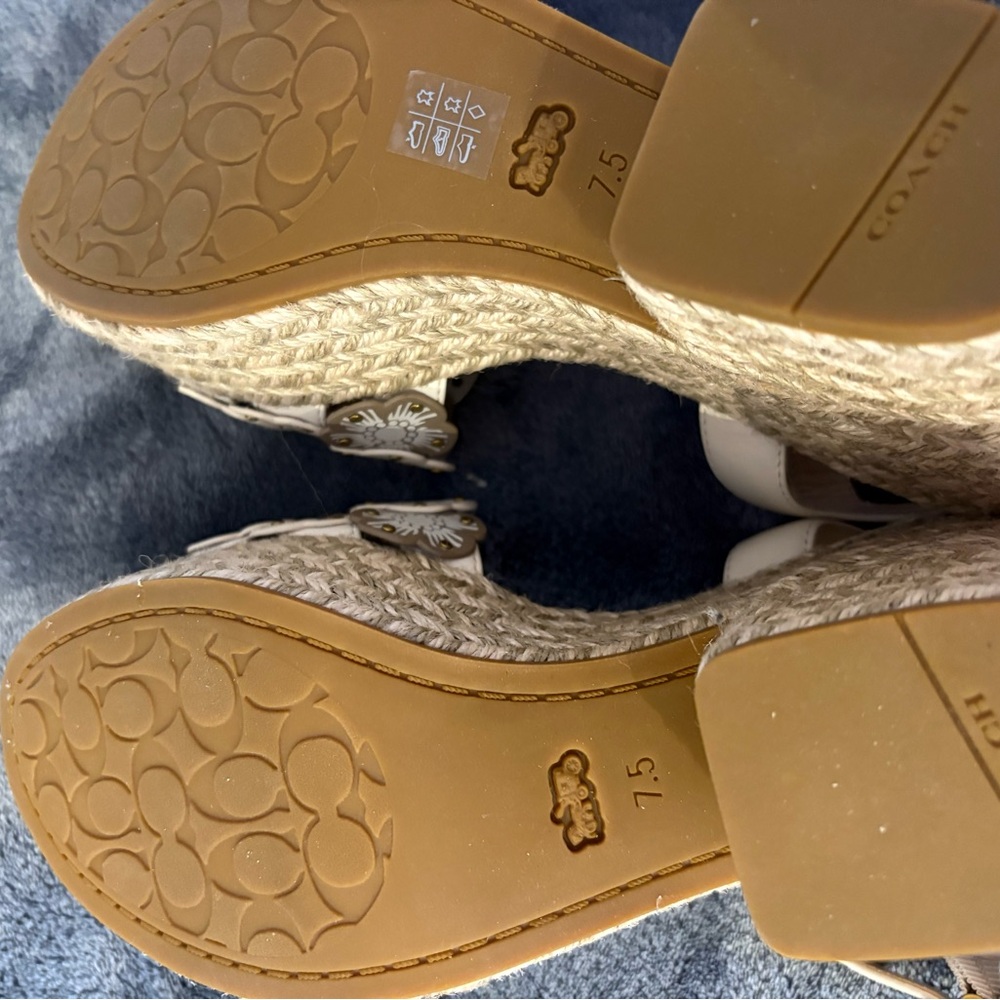Coach White Floral Leather Block Heel Sandals with Tan Accents - Picture 3 of 4